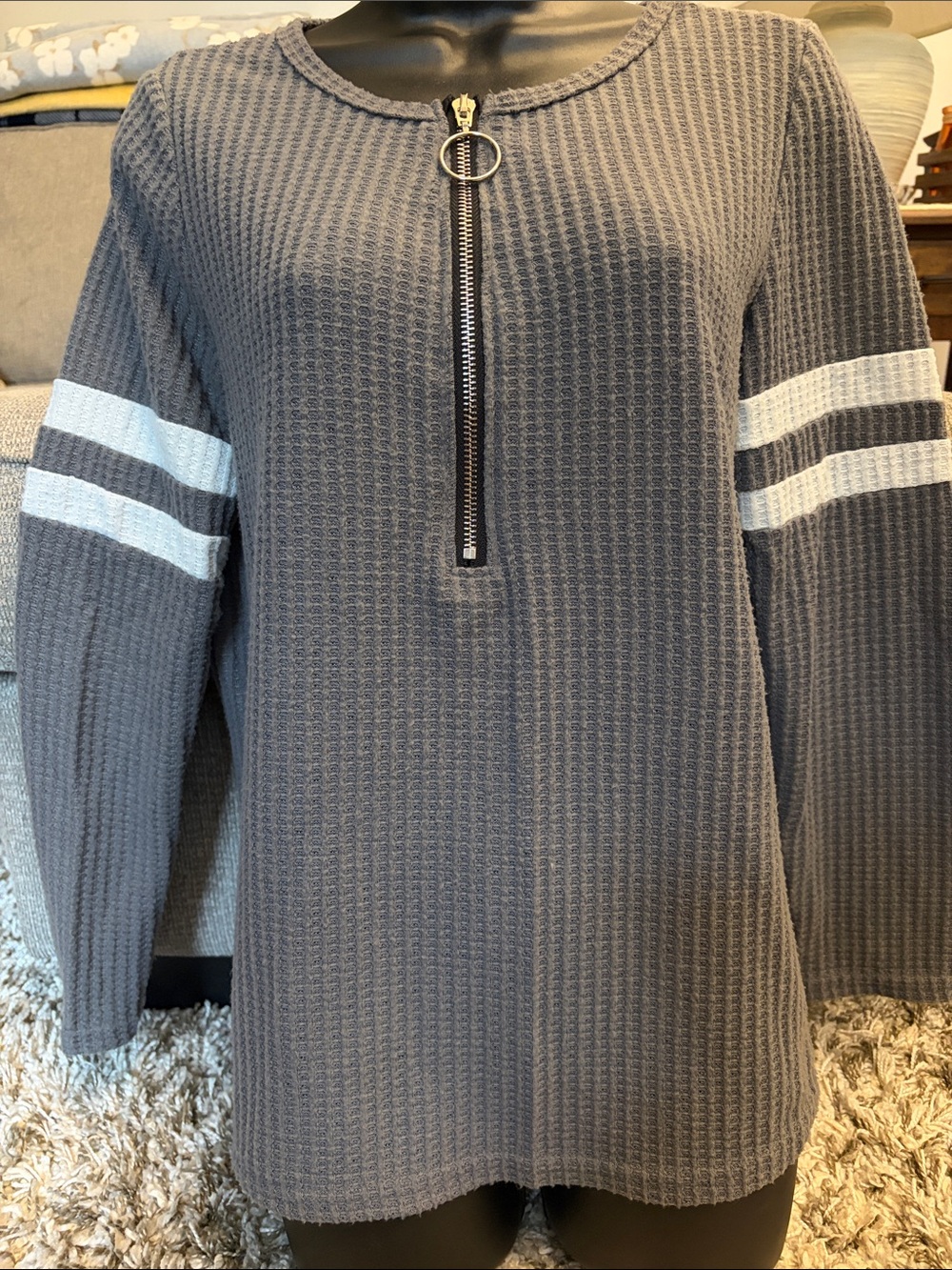 SHEIN Women’s Gray Waffle Knit Pullover Sweater with Zip Detail size Medium